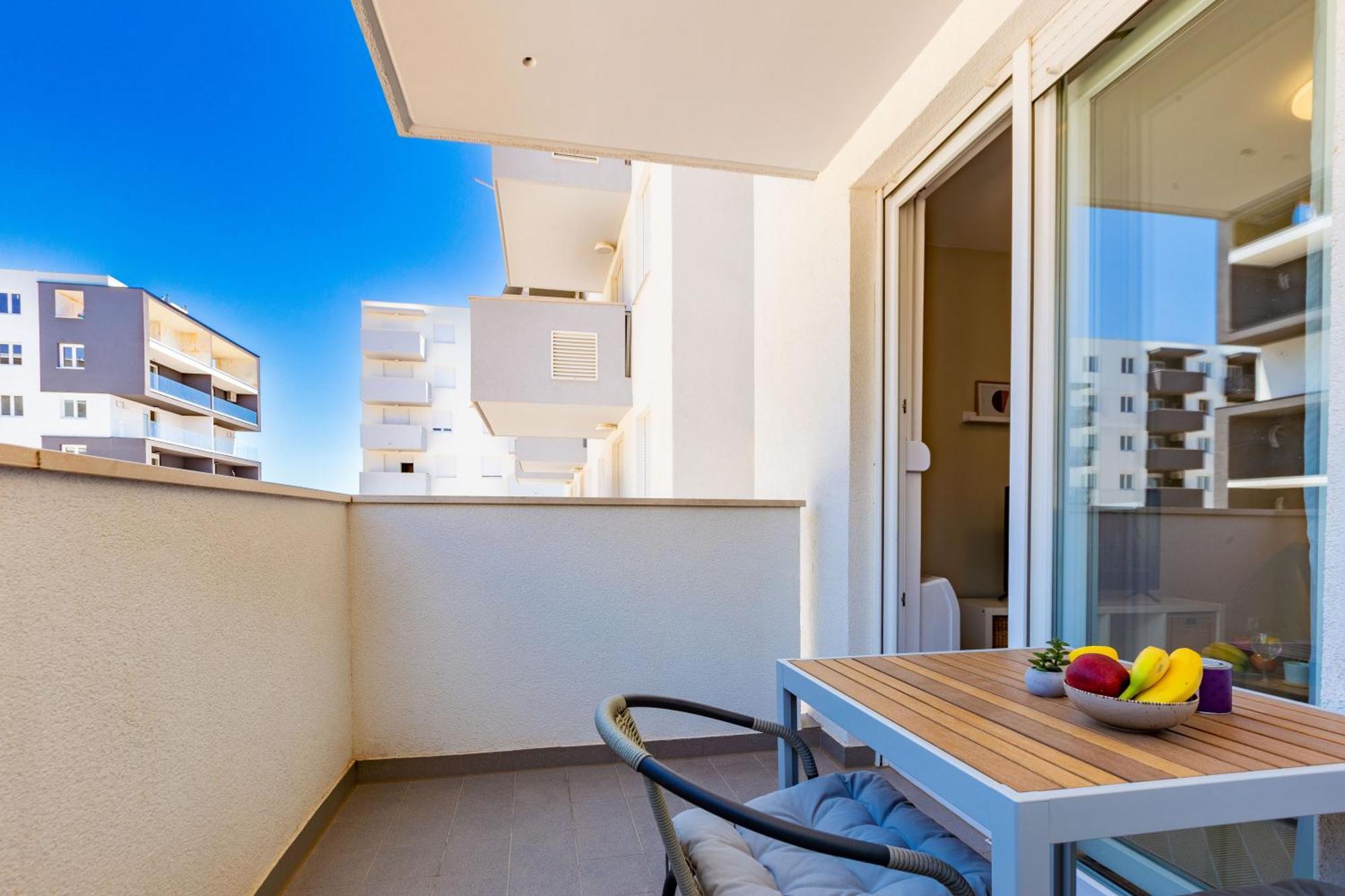 Campanula Apartment With Balcony Zadar Eksteriør billede